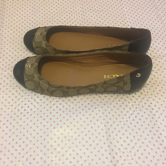 Coach Shoes - New coach Chelsea flats size 8.5!